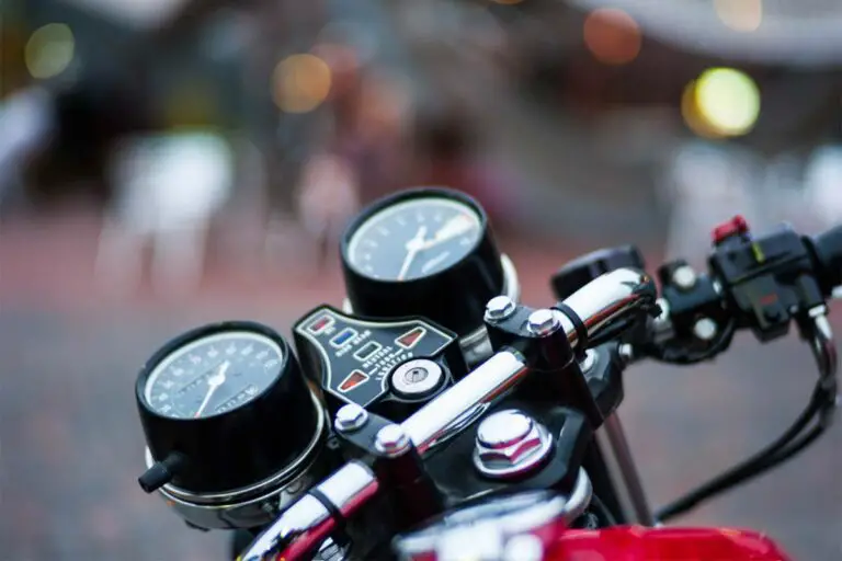 Honda CB400 Motorcycle (Specs & Review)
