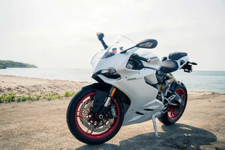 Ducati 899 Panigale Specs and Review