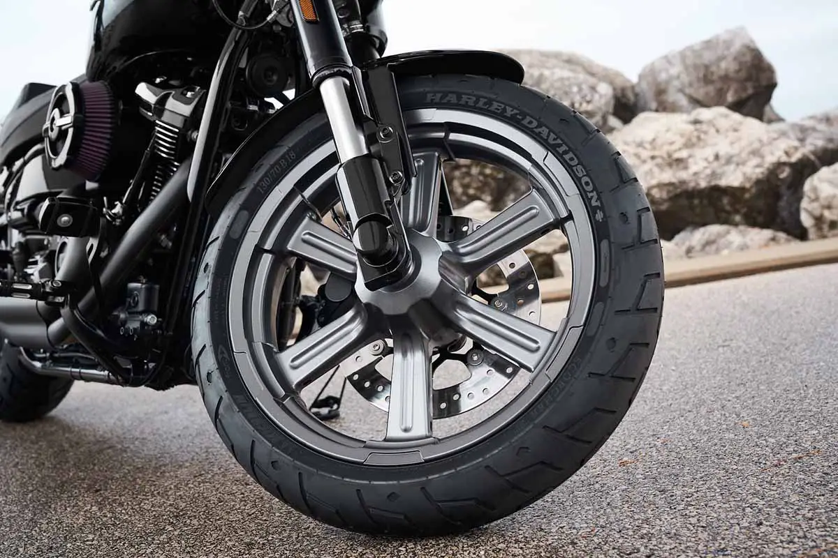 How Long Do Motorcycle Tires Last? Big Bike Reviews