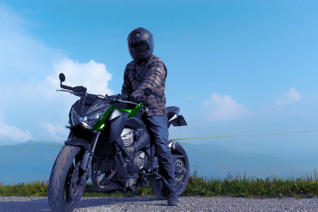 Green and Black Kawasaki Z800