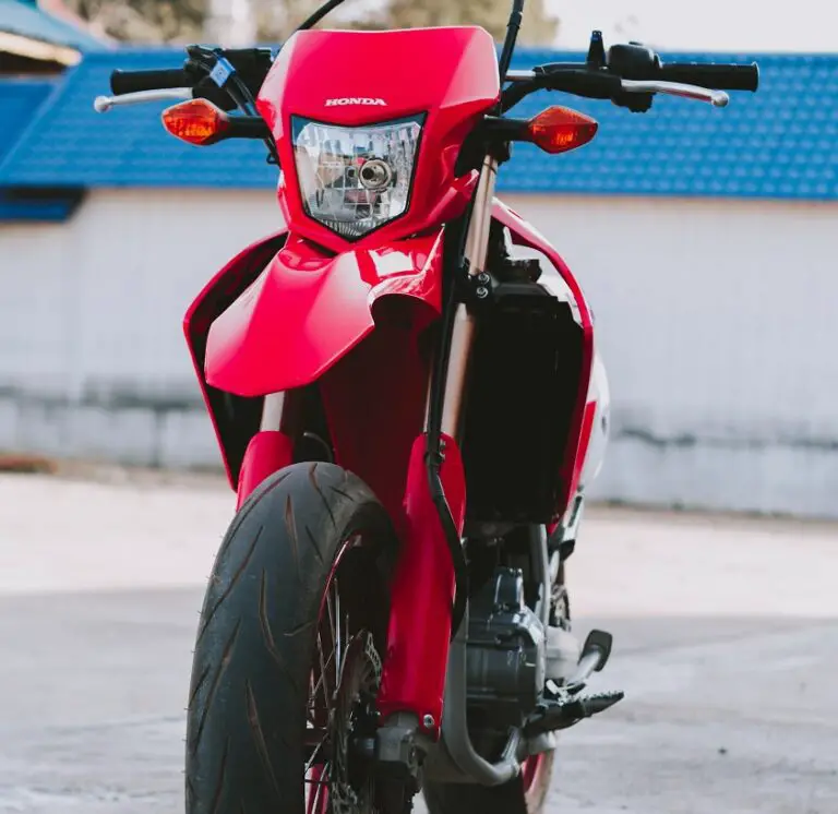 Honda CRF250L Dual-Sport Motorcycle: Specs & Review